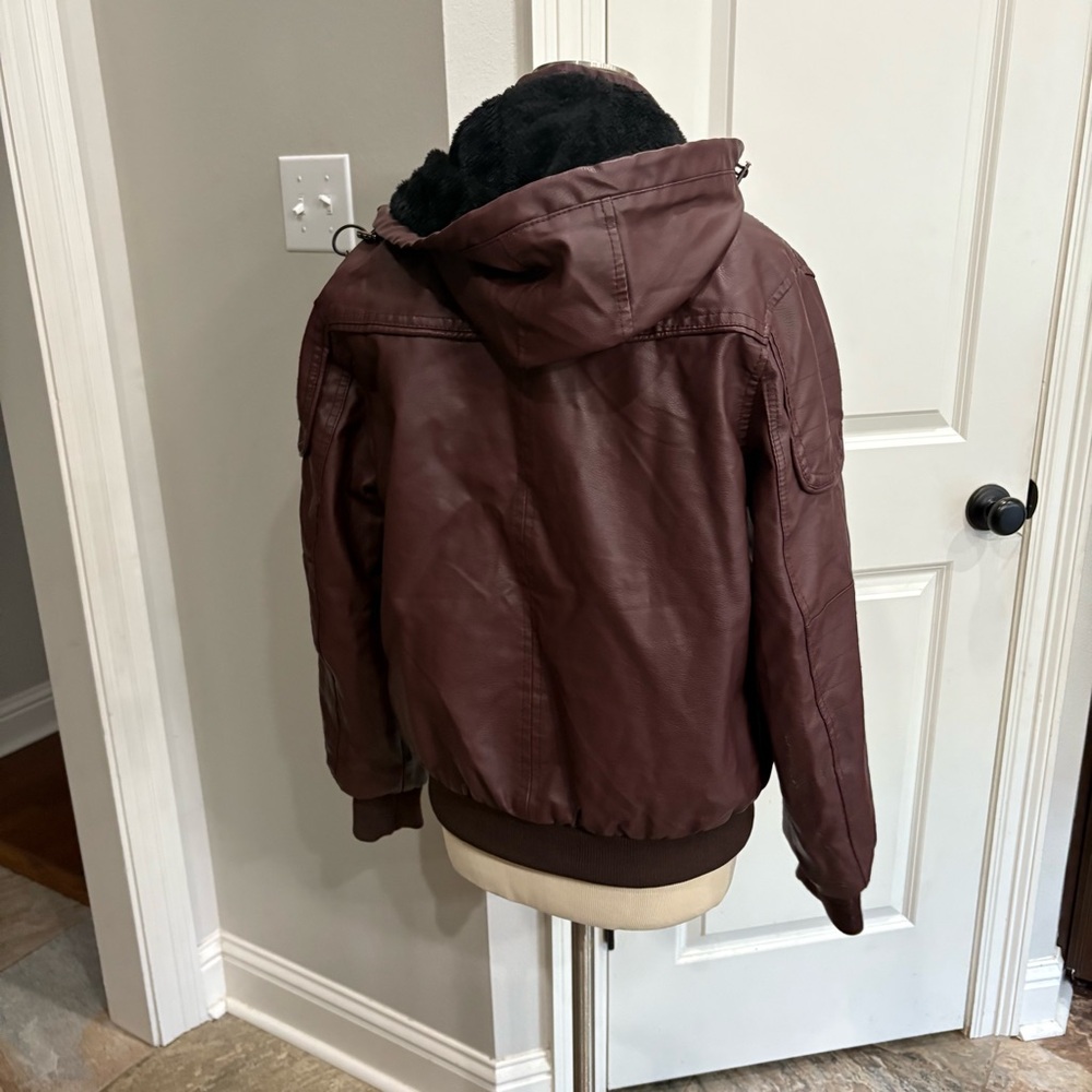 Burgandy faux leather fleece lined removable hood jacket Large GUC Preowned - Picture 4 of 13